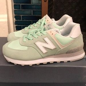 New Balance Women’s Sneakers